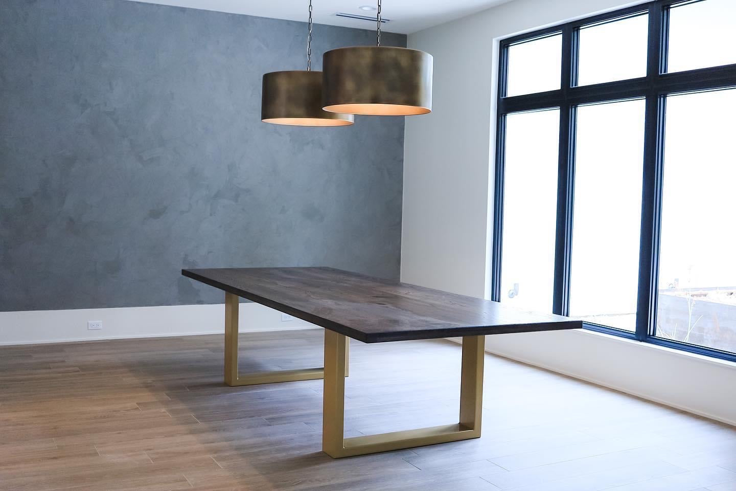 The Plaza Table